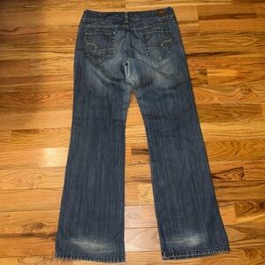 American Eagle Outfitters Favorite Boyfriend Jeans Size 12 Long